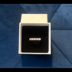 Sterling silver Elegant Silver Ring with moissaniteStones